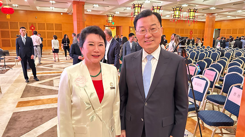 “感知中国—中美民间友好音乐故事会”在中国驻美大使馆乐成举行